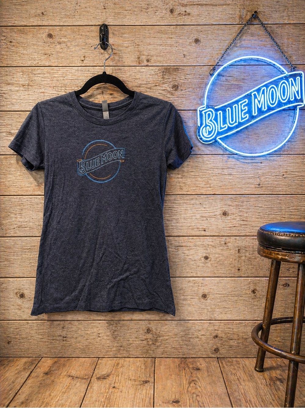 🍺💙 Blue Moon Brewing Company Graphic Tee Medium | Women’s Navy Logo T-Shirt NWOT